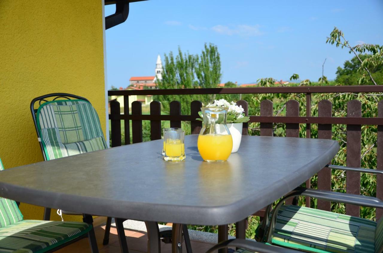 Apartma Louis Dutovlje Экстерьер фото