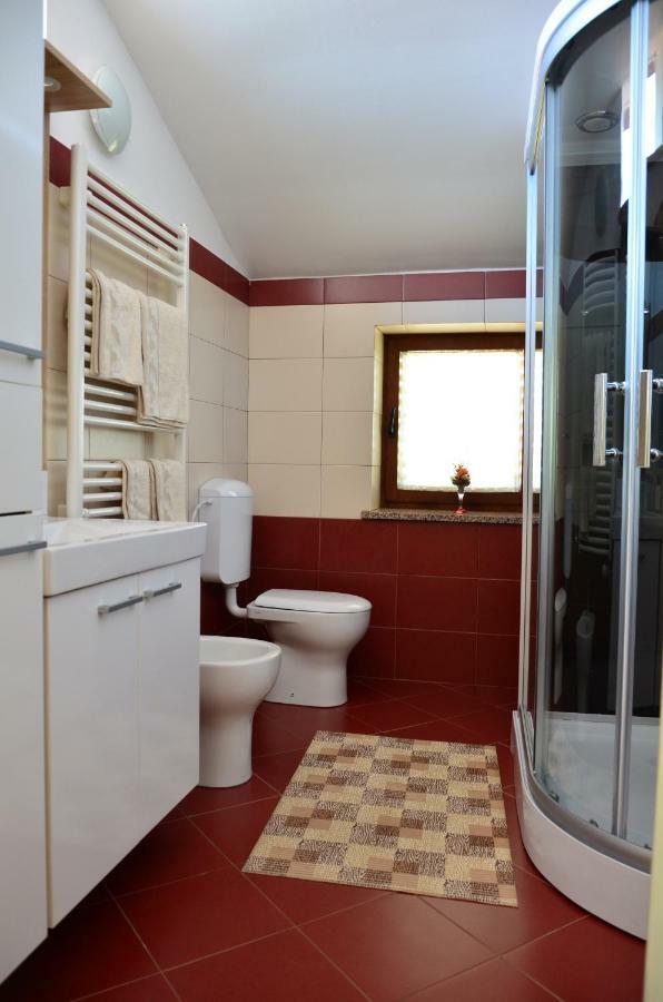 Apartma Louis Dutovlje Экстерьер фото